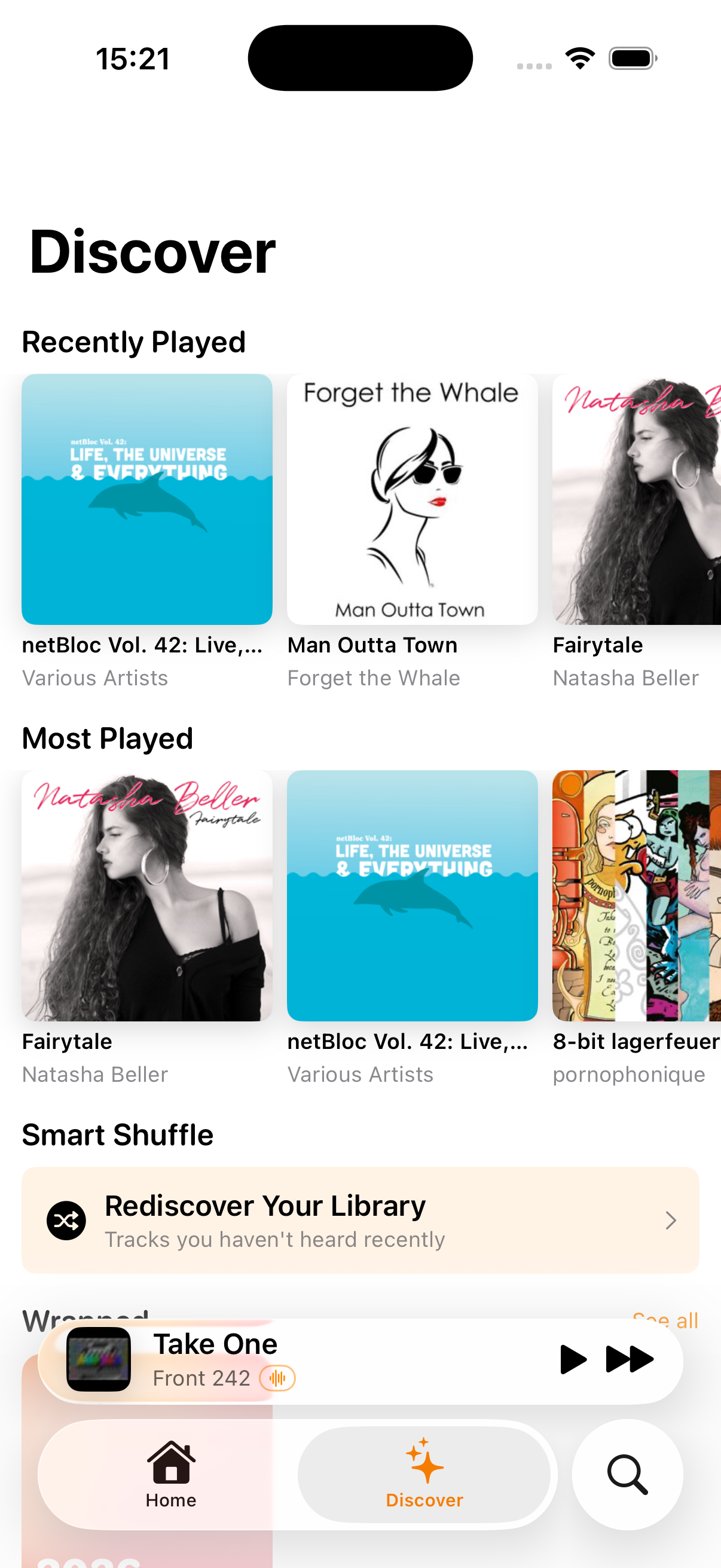 Cassette in offline mode showing a downloaded album with airplane mode active